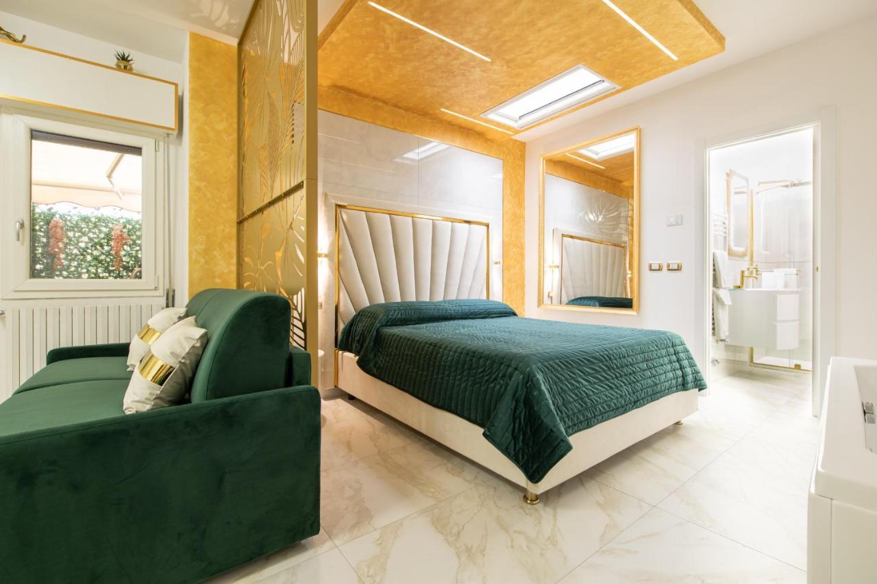 Fashion Apartment Gold Bologna With Jacuzzi & Car Garage מראה חיצוני תמונה