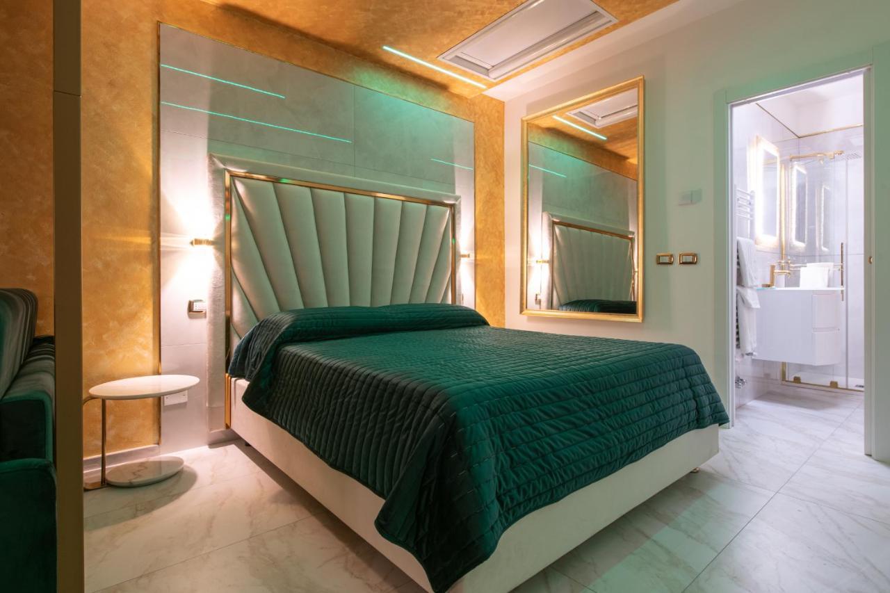 Fashion Apartment Gold Bologna With Jacuzzi & Car Garage מראה חיצוני תמונה