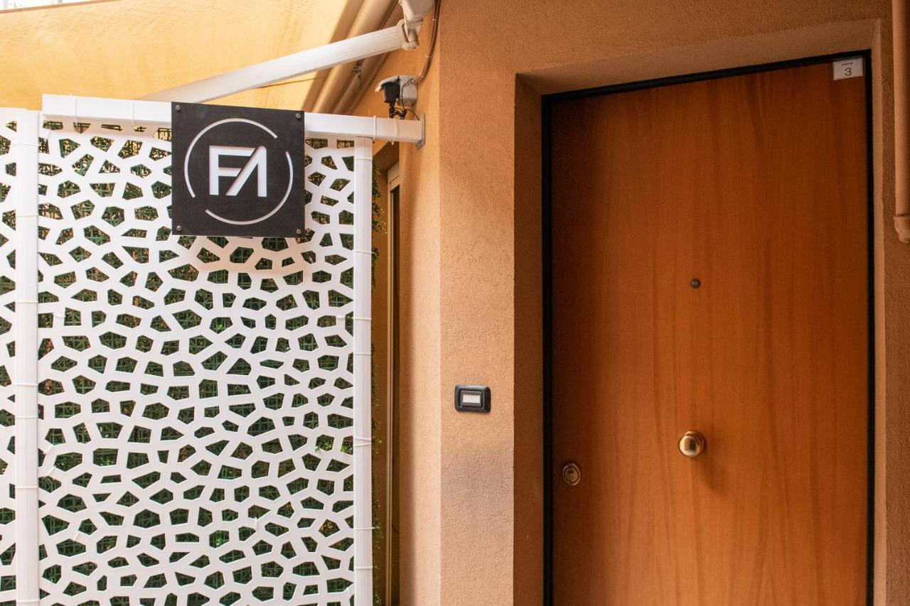 Fashion Apartment Gold Bologna With Jacuzzi & Car Garage מראה חיצוני תמונה
