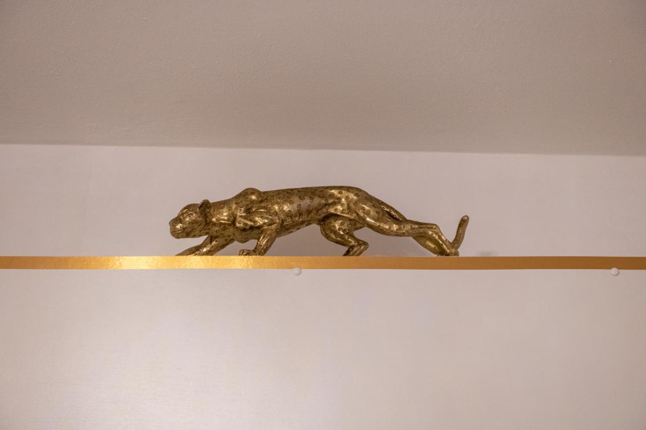 Fashion Apartment Gold Bologna With Jacuzzi & Car Garage מראה חיצוני תמונה