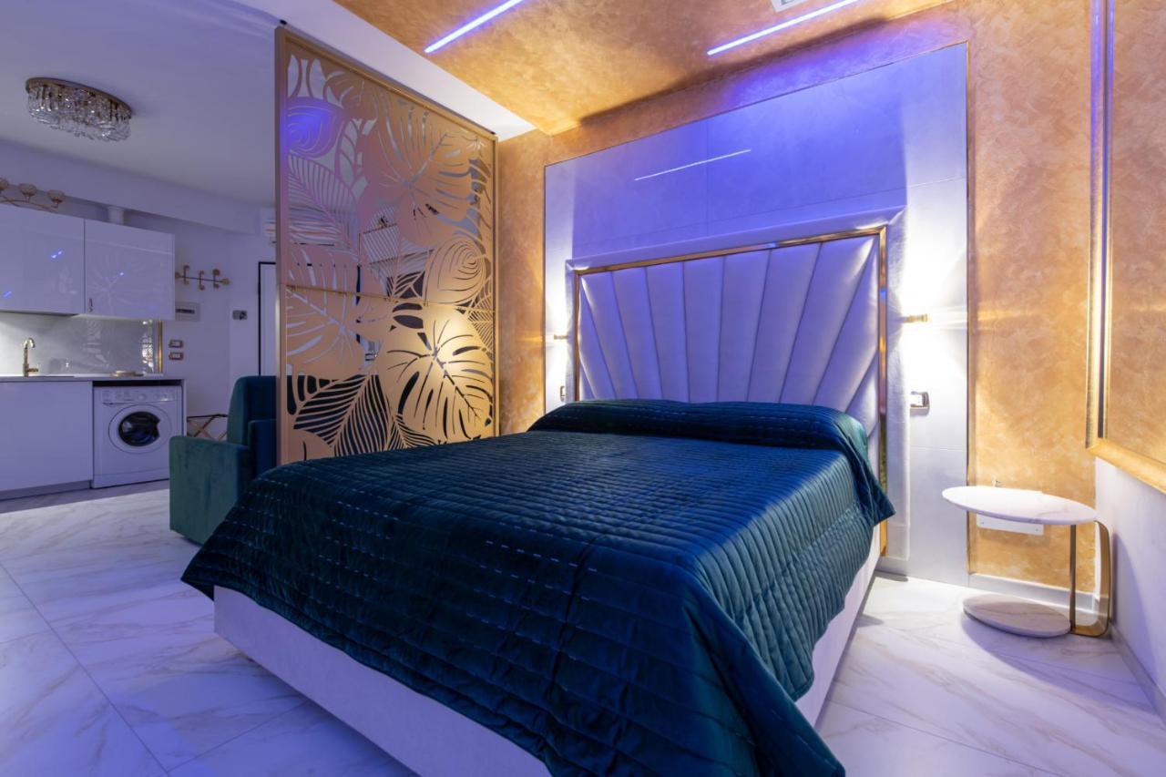 Fashion Apartment Gold Bologna With Jacuzzi & Car Garage מראה חיצוני תמונה