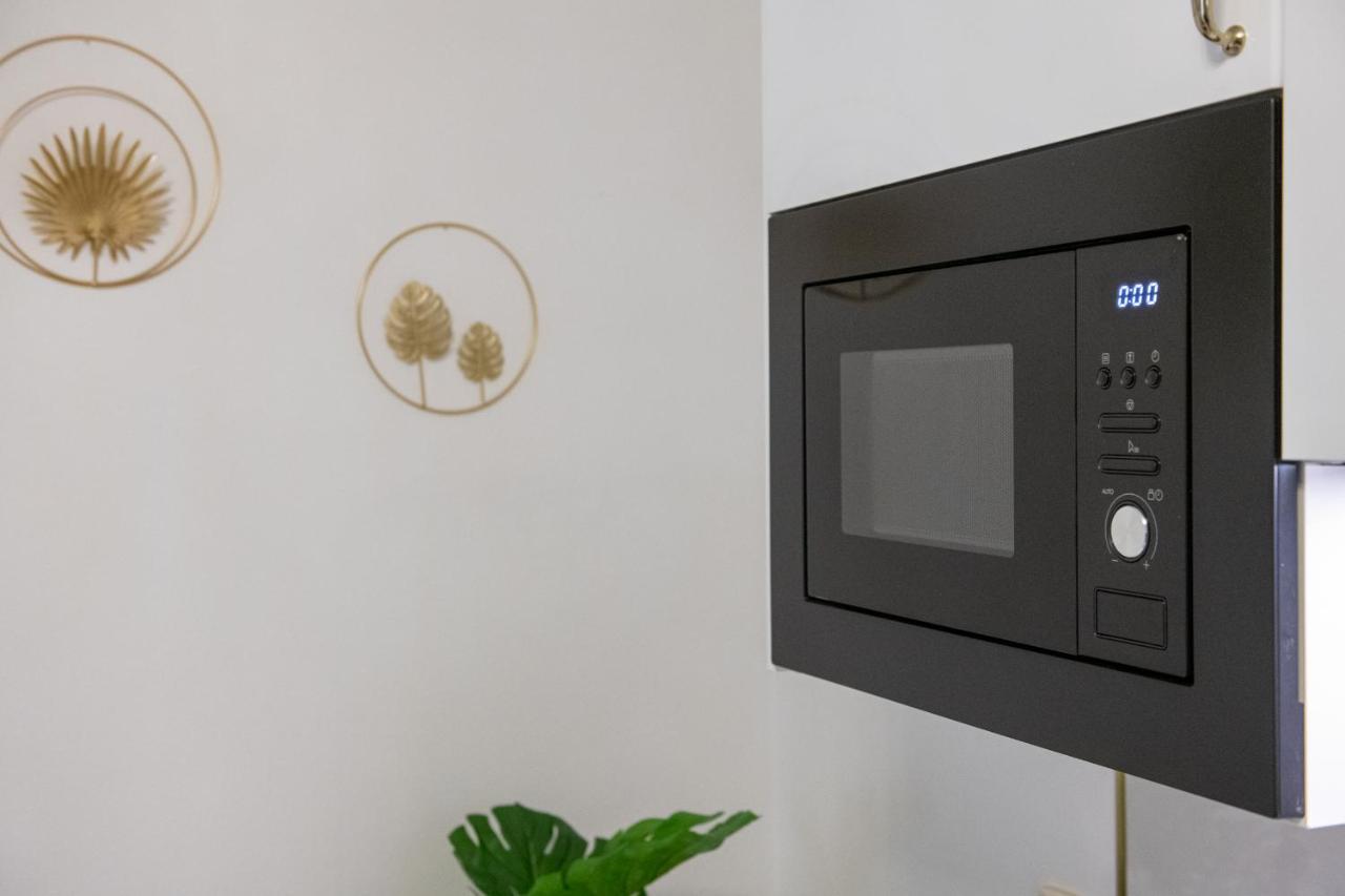 Fashion Apartment Gold Bologna With Jacuzzi & Car Garage מראה חיצוני תמונה